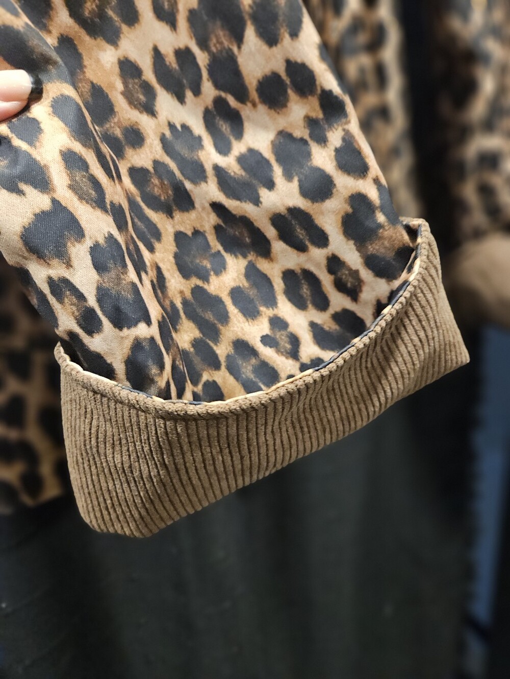 Sam Edelman Leopard Print Corduroy Trim Barn Jacket Coat Brown Tan Quilted M - Picture 8 of 13